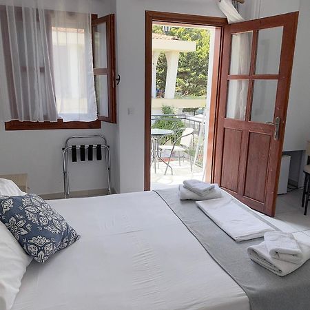 Villa Molos ลีเมนาส ภายนอก รูปภาพ